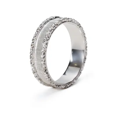 Platinum Small Baroque Millefili band ring  
